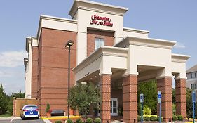 Hampton Inn & Suites Herndon-Reston